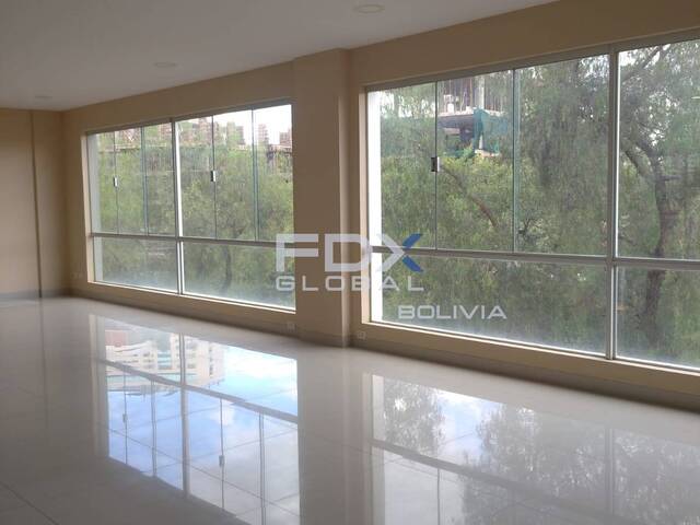 #100105-5 - Oficina para Alquiler en Cochabamba - CBA - 1