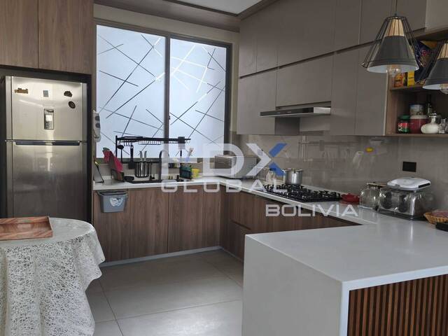 #100104-16 - Casa para Venta en Cochabamba - CBA - 2
