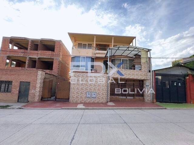 #100101-1 - Casa para Venta en Cochabamba - CBA - 1