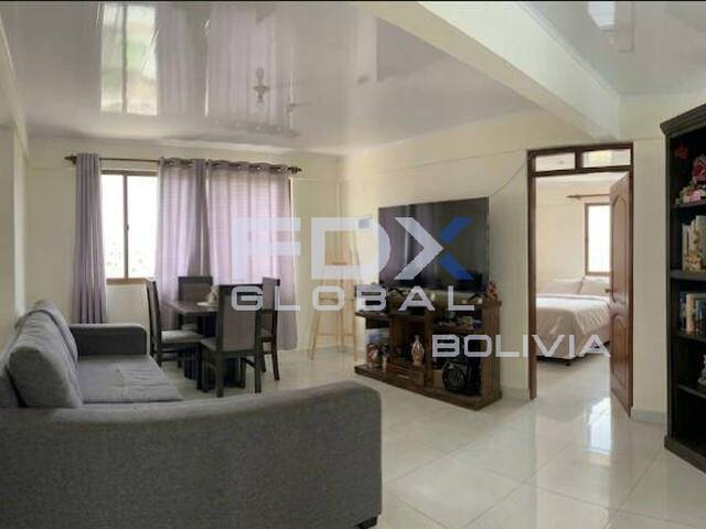 #100105-12 - Casa de dos o más pisos para Venta en Cochabamba - CBA - 2