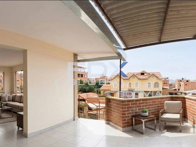 Casa de dos o más pisos para Venta en Cochabamba - 5