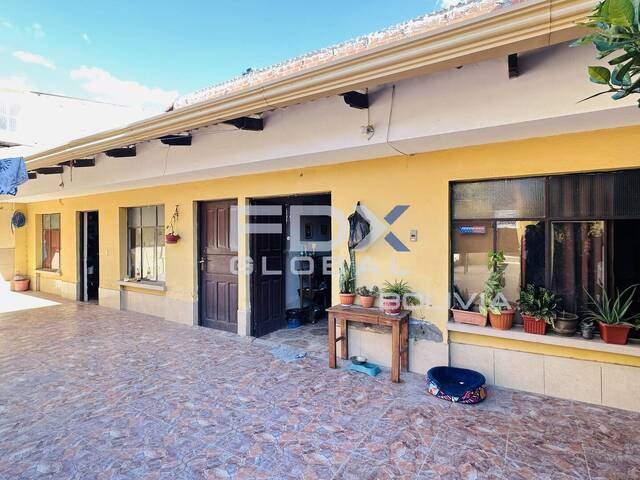 #100101-12 - Casa para Venta en Cochabamba - CBA - 1